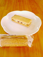 DEAN & DELUCA�@�w���[�Y���T���h�x