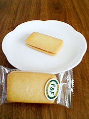 ���R�H�i�̓XF&F�@�w���[�Y���T���h�x