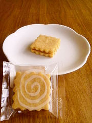 ���R���u���[�����@�w���[�Y���T���h�i�o�j���j�x