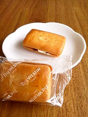 �E�F�X�e�B���f���@�w���[�Y���T���h�N���[���x